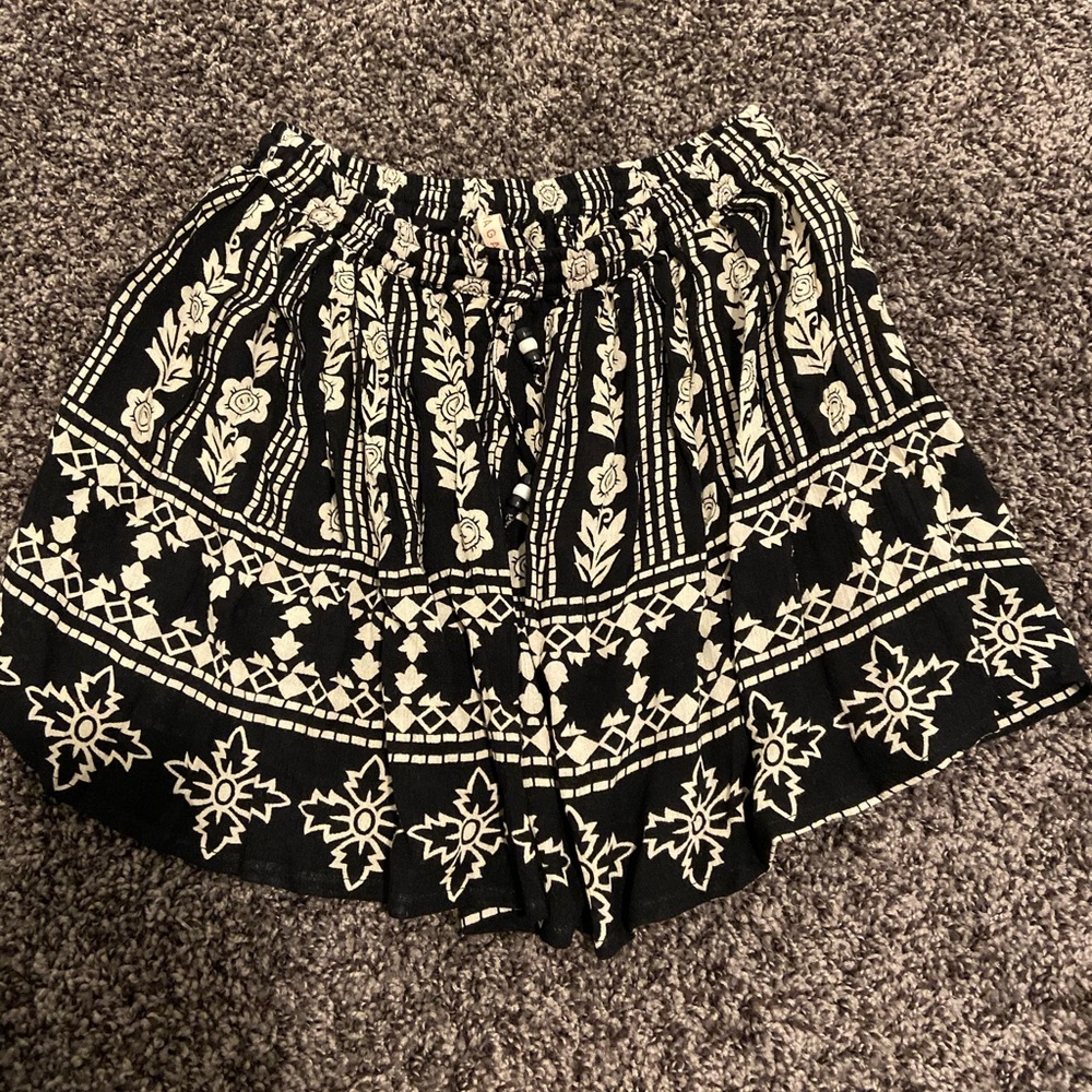 Printed skirt! Never worn
